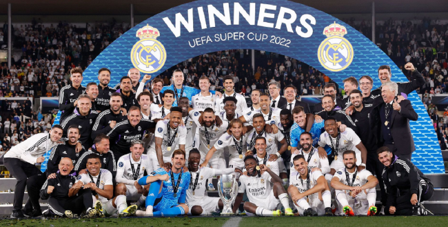 为新月队踢 为新月队踢